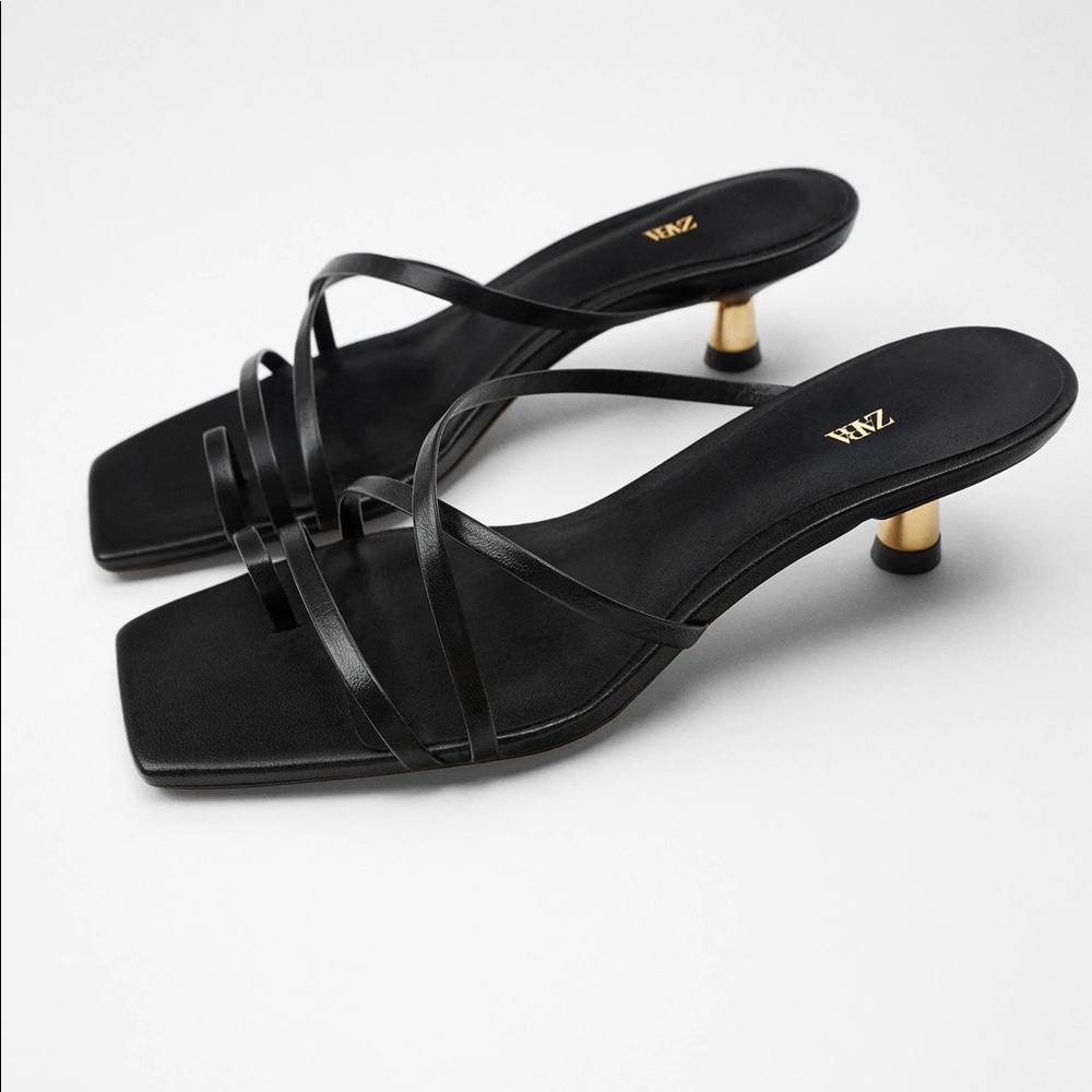 Zara METALLIC TRIM LEATHER HEELED SANDALS